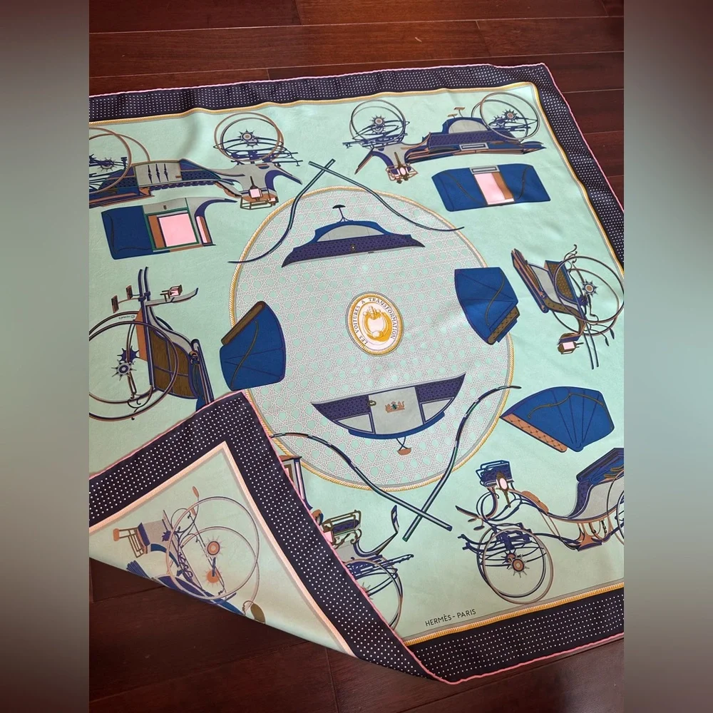 SOLD! Gorgeous Hermes La Perriere 100%Silk Scarf 90x90 Light Blue Colors - Picture 7 of 14